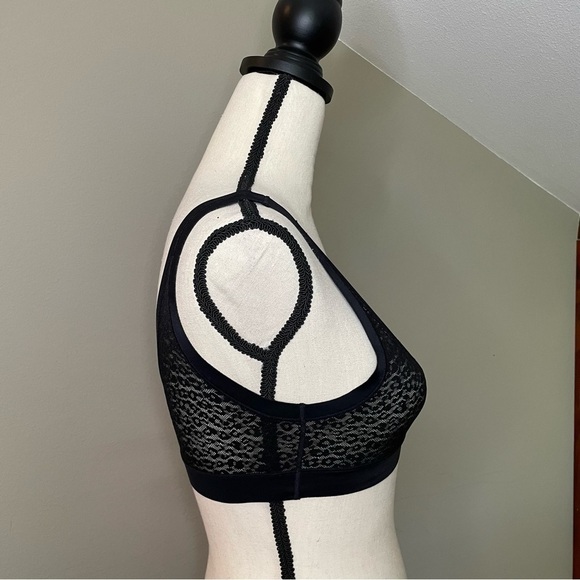 Victoria’s Secret Black Sheer Leopard Lace Bralette Bra Extra Small - Picture 2 of 11